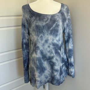 American eagle blue tie dyed sweater Size Medium